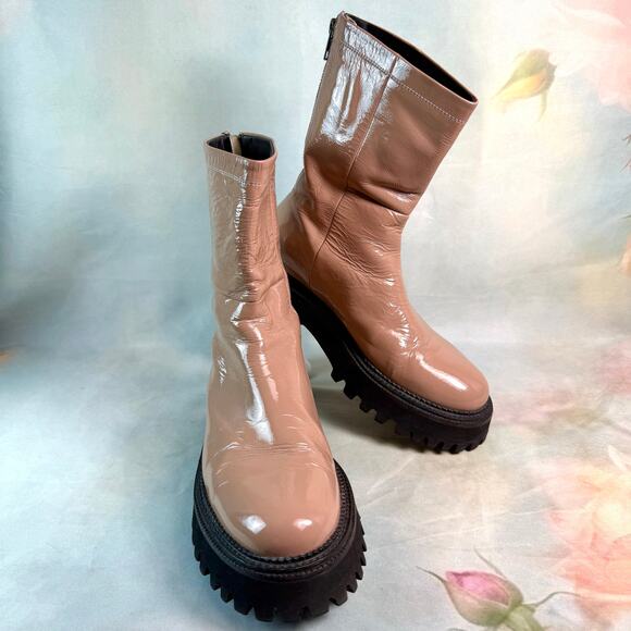 Seychelles Last Chance Patent Leather Platform Boots In Nude/Pink - Picture 1 of 9